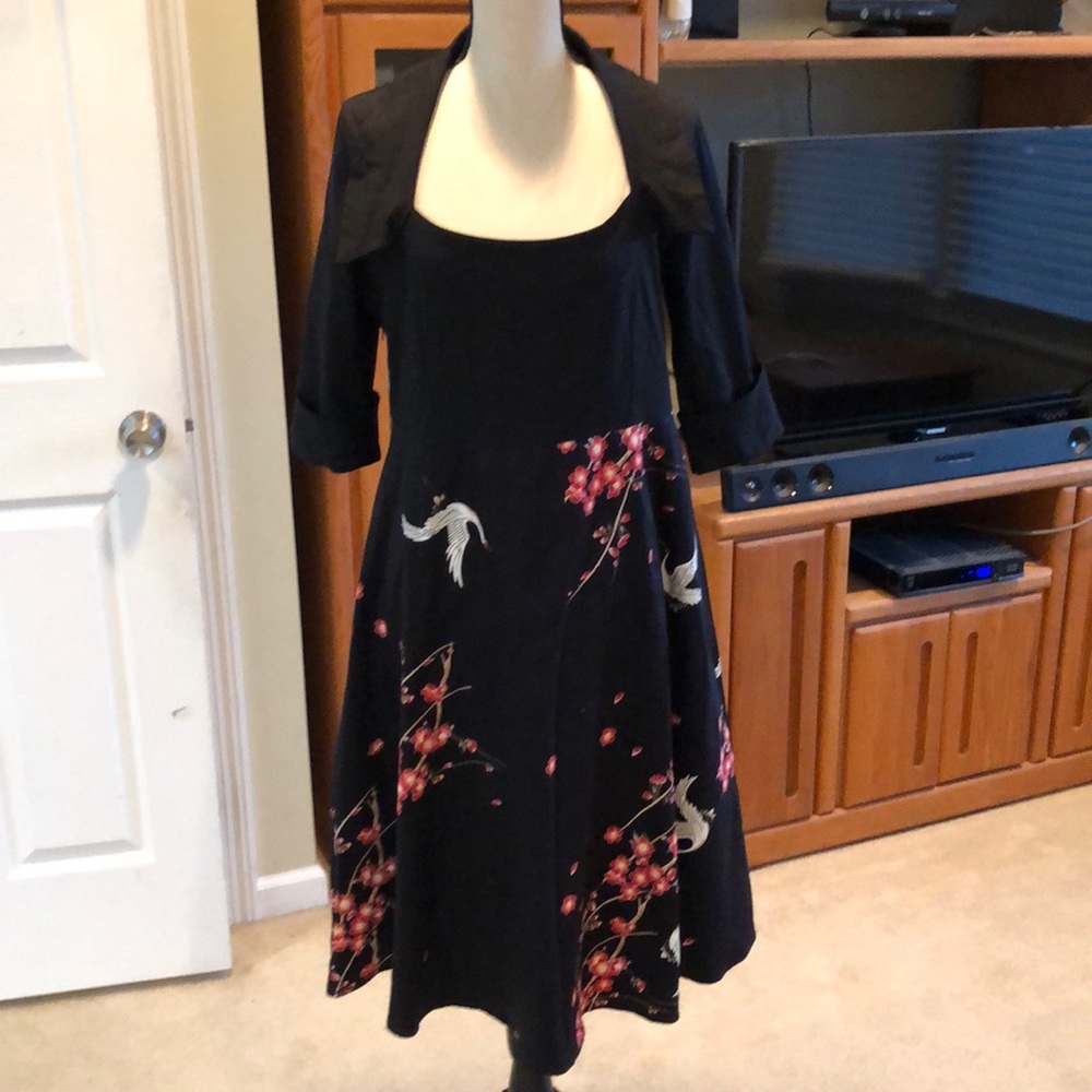 Retro dress. WAY more attractive than my photos!!